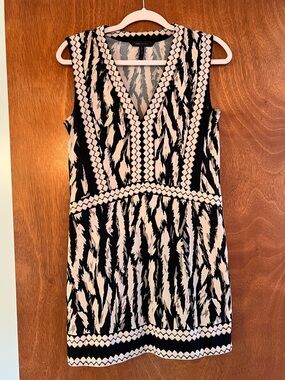 BCBG MaxAzria Black & Beige Printed V-Neck Sleeveless Mini Dress